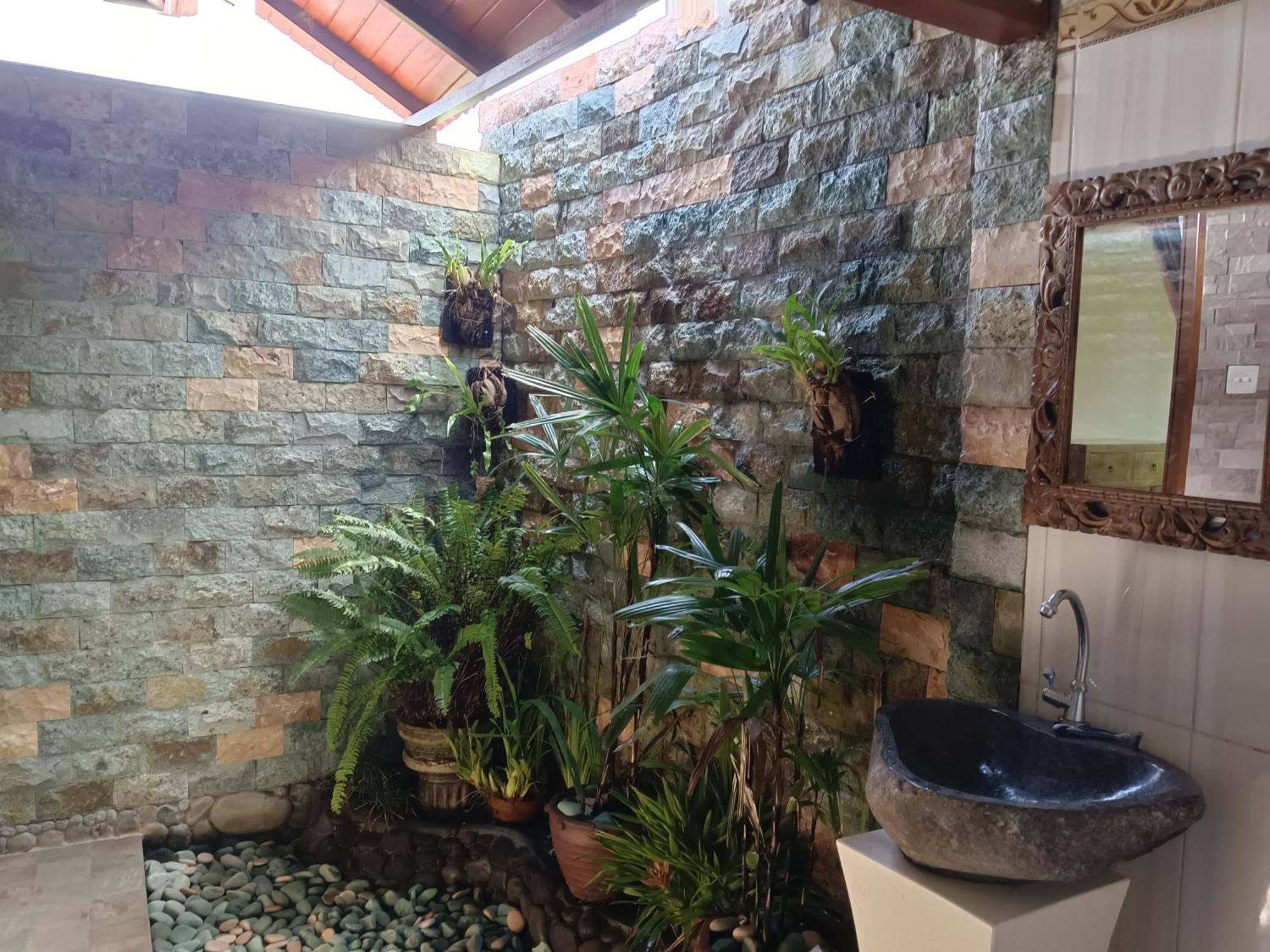 Mancur Guesthouse Ubud Exteriör bild